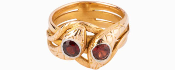 Bague grenat ancienne